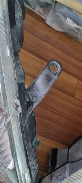 Фары рейсталинг Toyota Estima