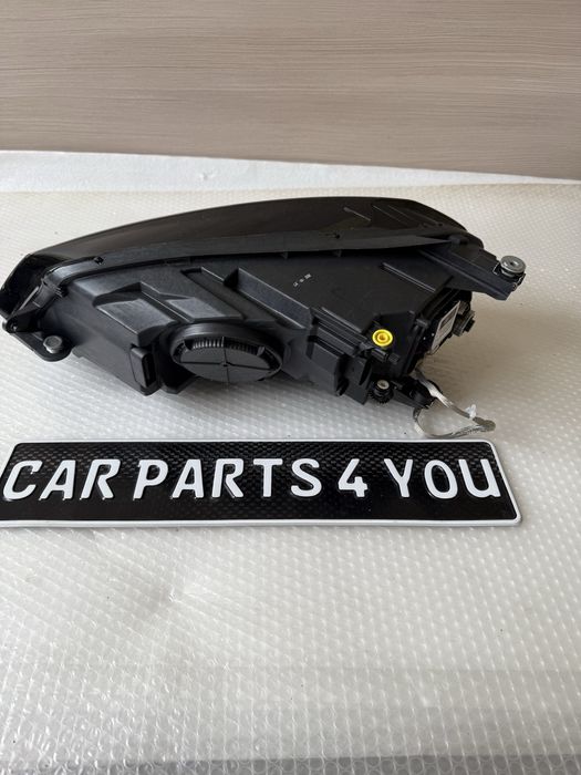 Фар десен VW Golf 7 Голф 7 оборудван с ксенон крушка