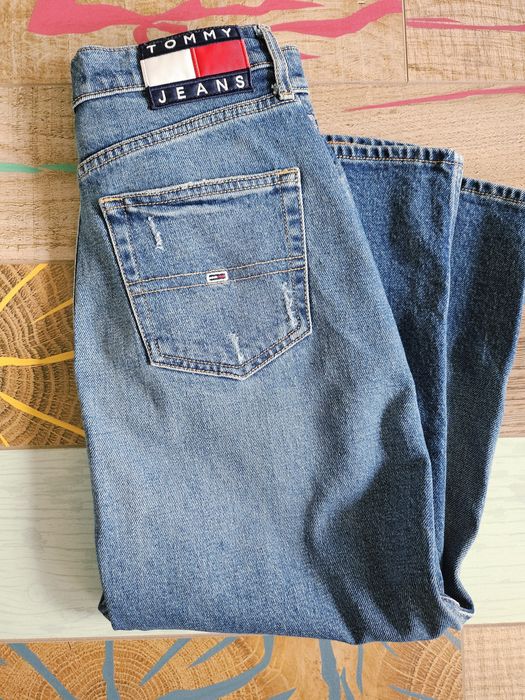 Дънкова пола Tommy Jeans midi  26