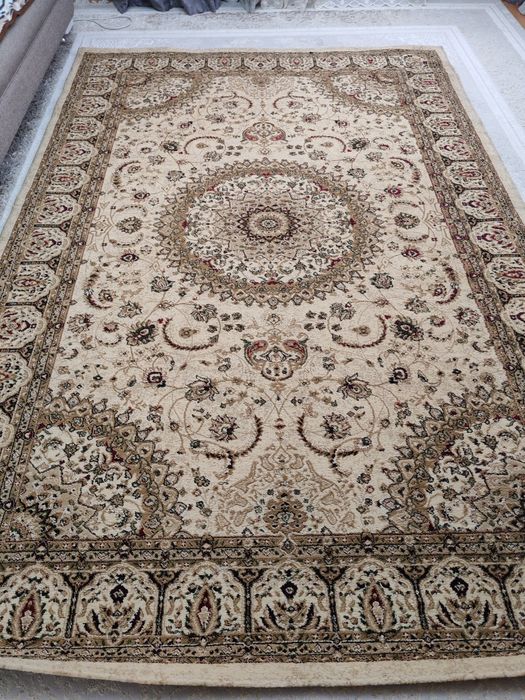 Продам палас размер 2*3