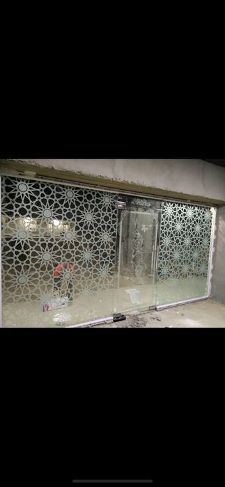 Двери и витражи из закалённого стекло