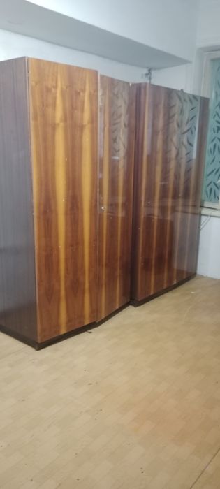 Продаю два шкафа