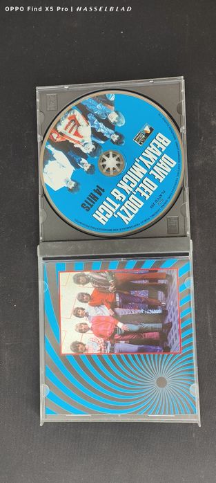 Se vând albume muzicale originale, din diferite genuri: pop, rock, dan