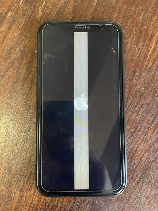 Iphone 11 повреден дисплей