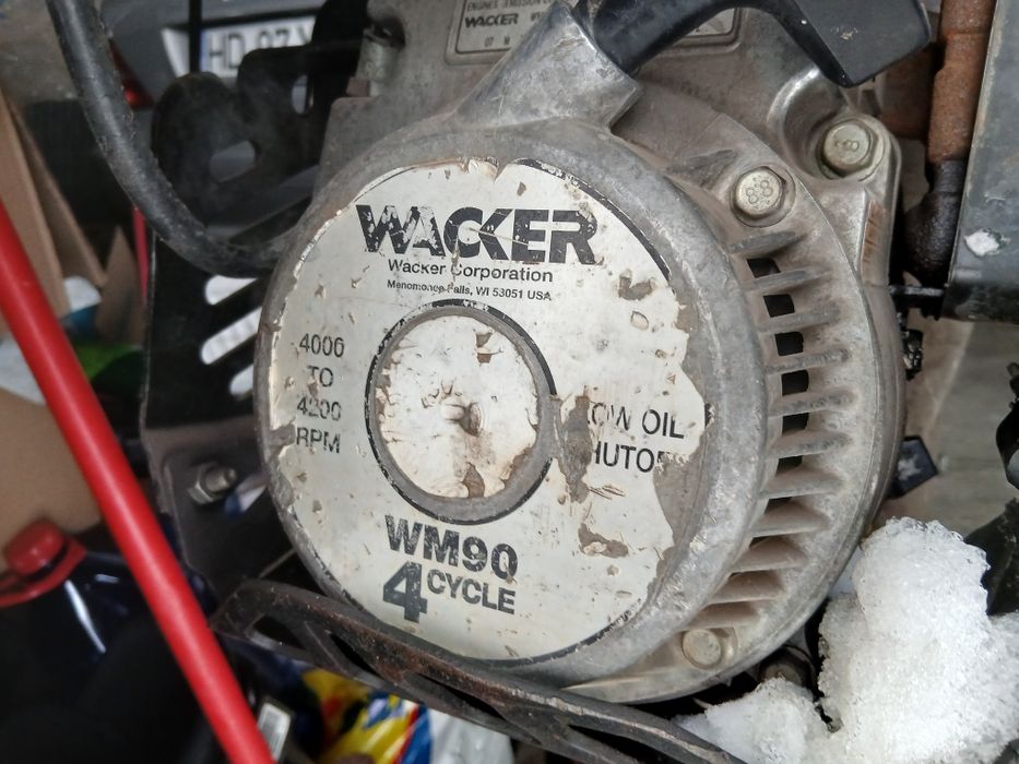 Vând mai compactor Wacker Neuson