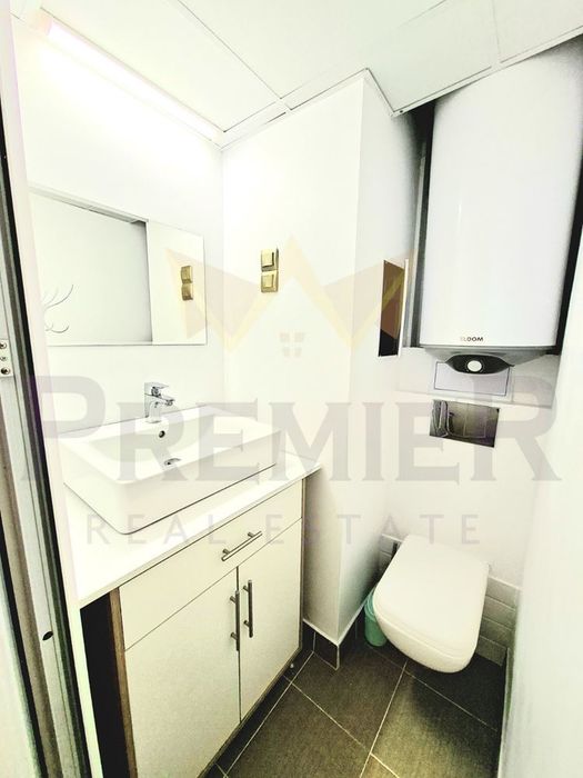 Продава се Тристаен апартамент в Варна, Автогара - 72 кв.м за 2475 €/кв.м - Снимка #4