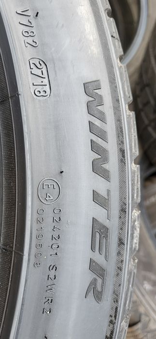 4 anvelope 245 45 19 pirelli  de iarna