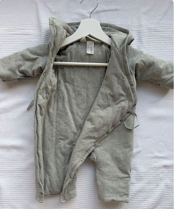H&M ADORABLES - Ватиран гащеризон