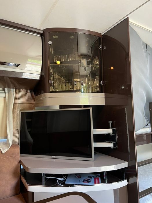 Каравана хоби 650 премиум