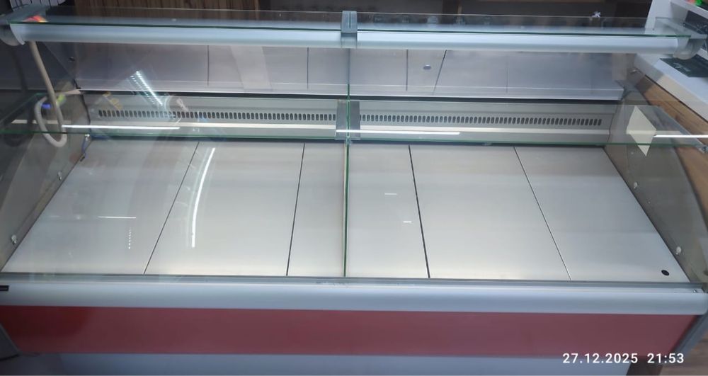 Холодильная витрина