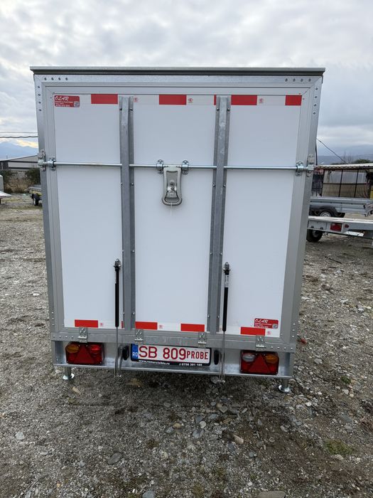 Remorca noua izoterma