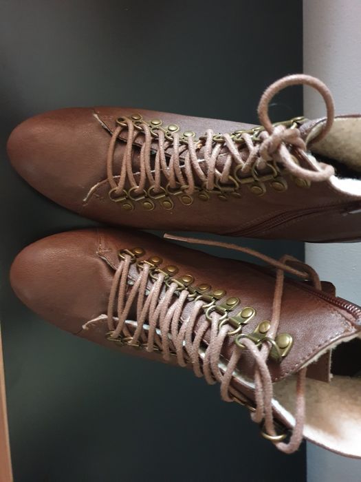 Дамски кафеви боти