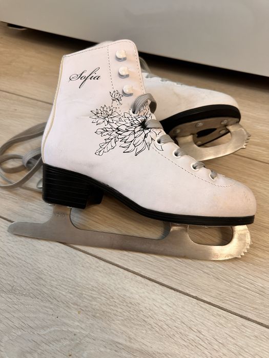 Коньки для фигурного катания