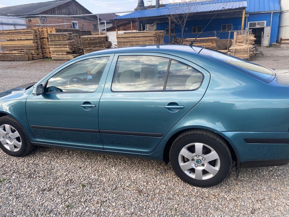 Skoda Octavia  2