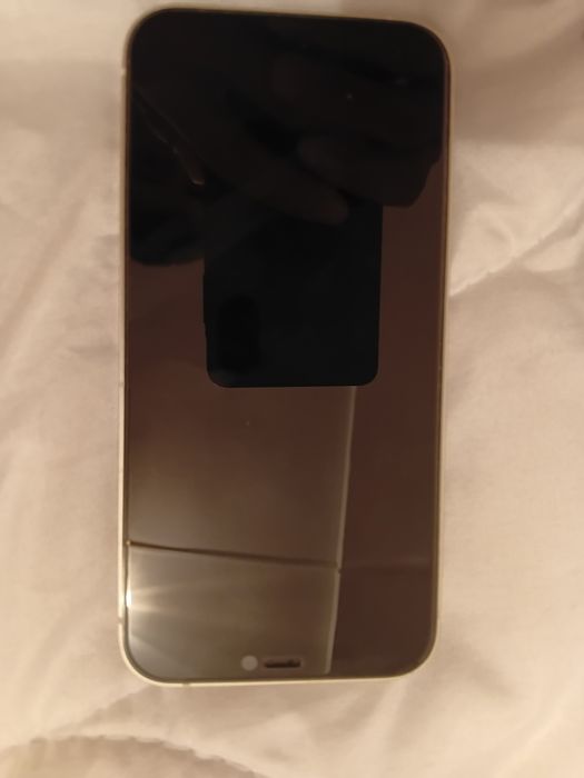 Айфон 12 128гб...