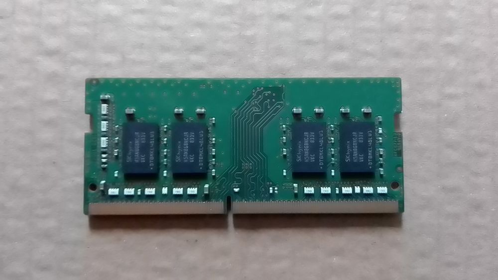 Рам памет 8gb DDR4 Skhynix 2666mhz за лаптоп 
Skhynix 2666