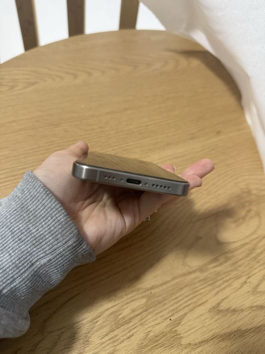 iPhone 15 Pro – 128 GB | Natural Titanium | Stare impecabilă