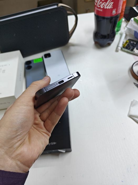 Продам Samsung s24+ Plus 512гб