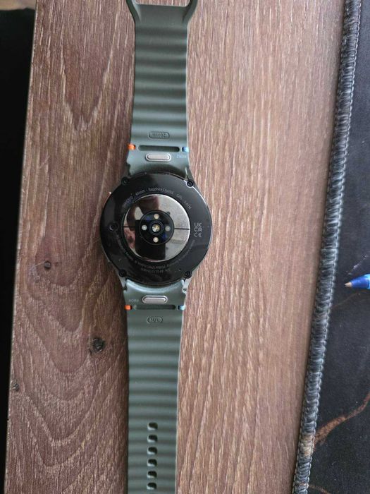 Смарт часовник Samsung Galaxy Watch 7 (44mm, Green, SM-L310) – С кабел за зареждане