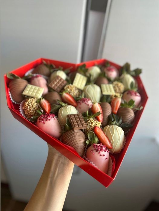 Клубника в Шоколаде Денежные букеты