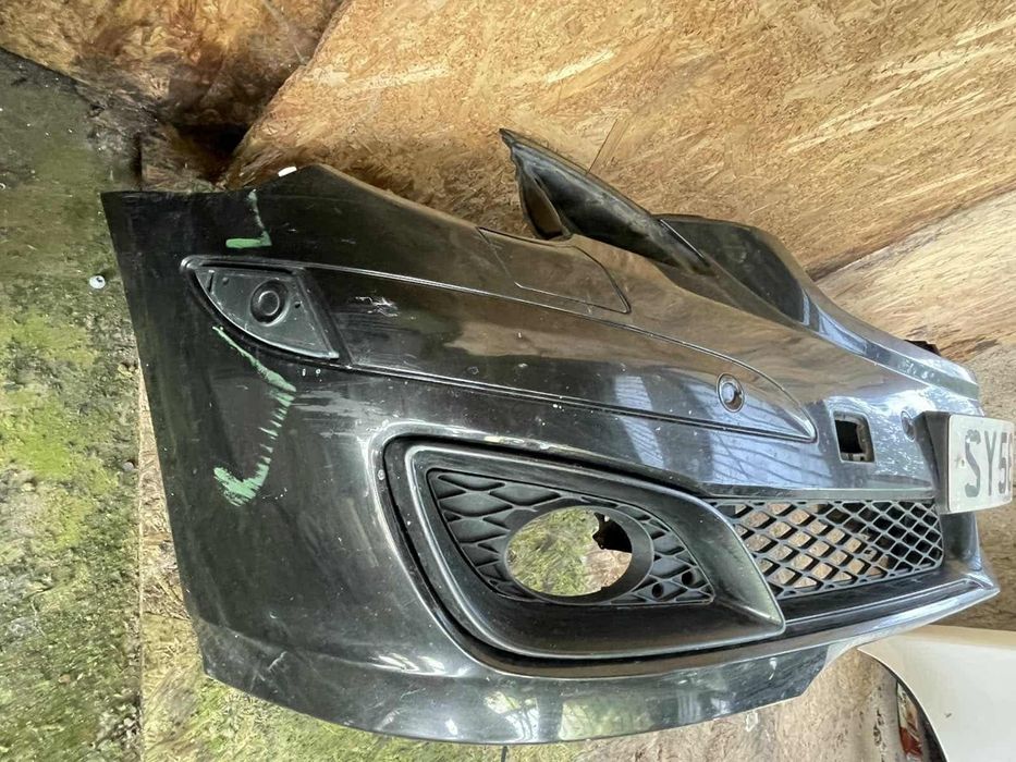 Предна броня Mercedes W251 R class код на боята 197 Obsidian Schwartz