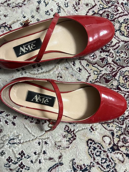 Балетки красные