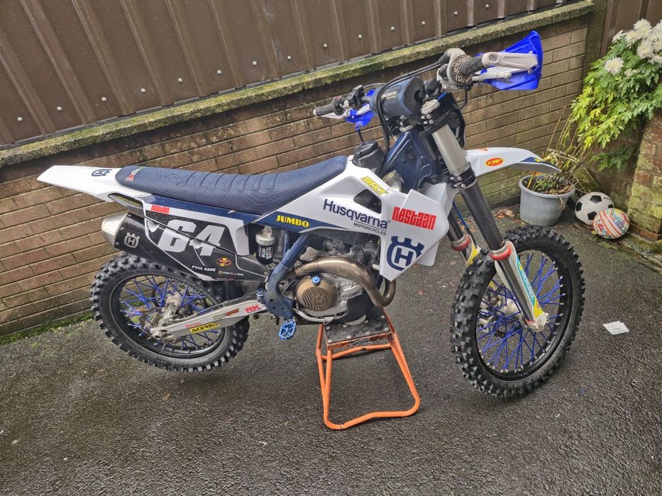 Husqvarna fc 450 2021  schimb cu mașina sau motocicleta de strada