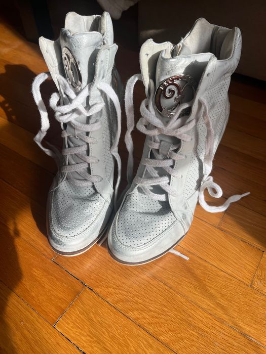 Обувки на платформа