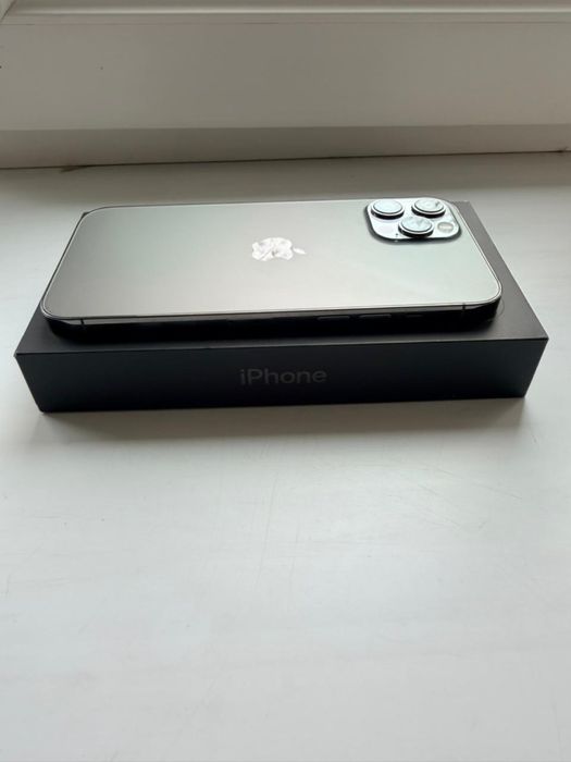 iPhone 12/Pro Max 256Gb - В идеальном состоянии