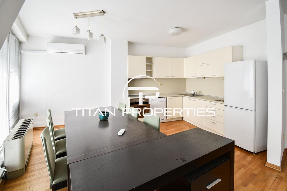 Мезонет, под наем, Център - Докторски паметник