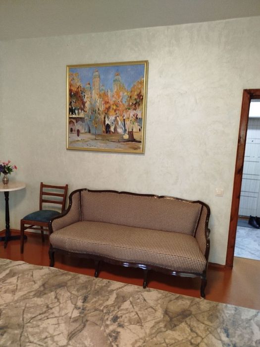 Дружба Народов 2 комнатная  90 Школа  Нархоз