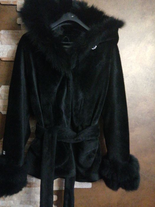 Луксозно дамско кожено палто Алкантра и лисица