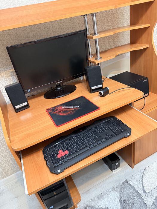 Компьютерный стол + компьютер