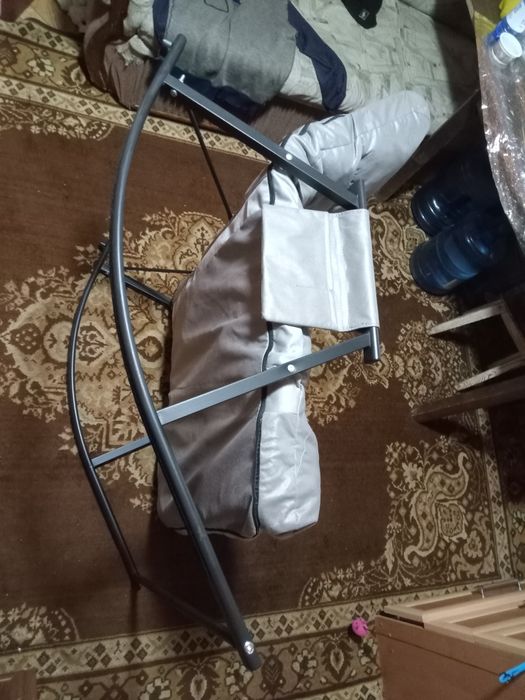 Продам кресло качалка  новое.