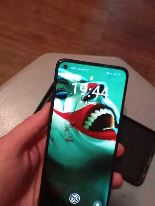 Продам OPPO Reno7