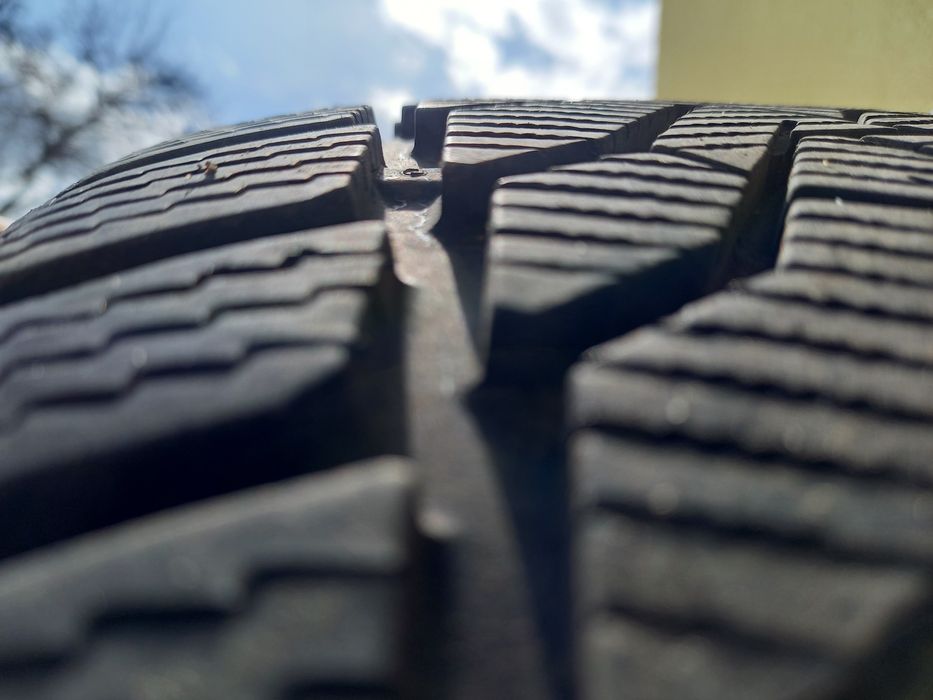 18' Barracuda Karizzma 5х114,3+зимни Unroyal Winter expert 235\45