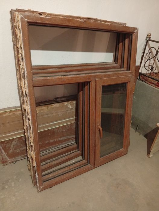 Пластик   терезе   сатылады