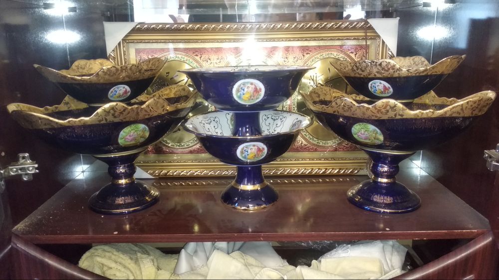 Продам свой  набор посуды Мадонна.