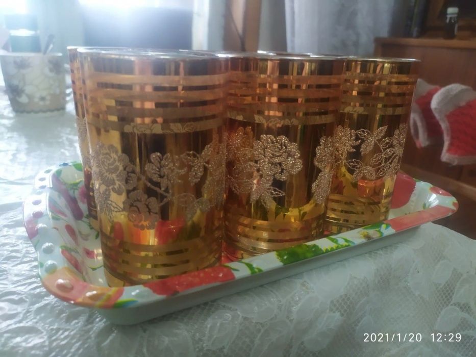 Продаются стаканы позолоченные