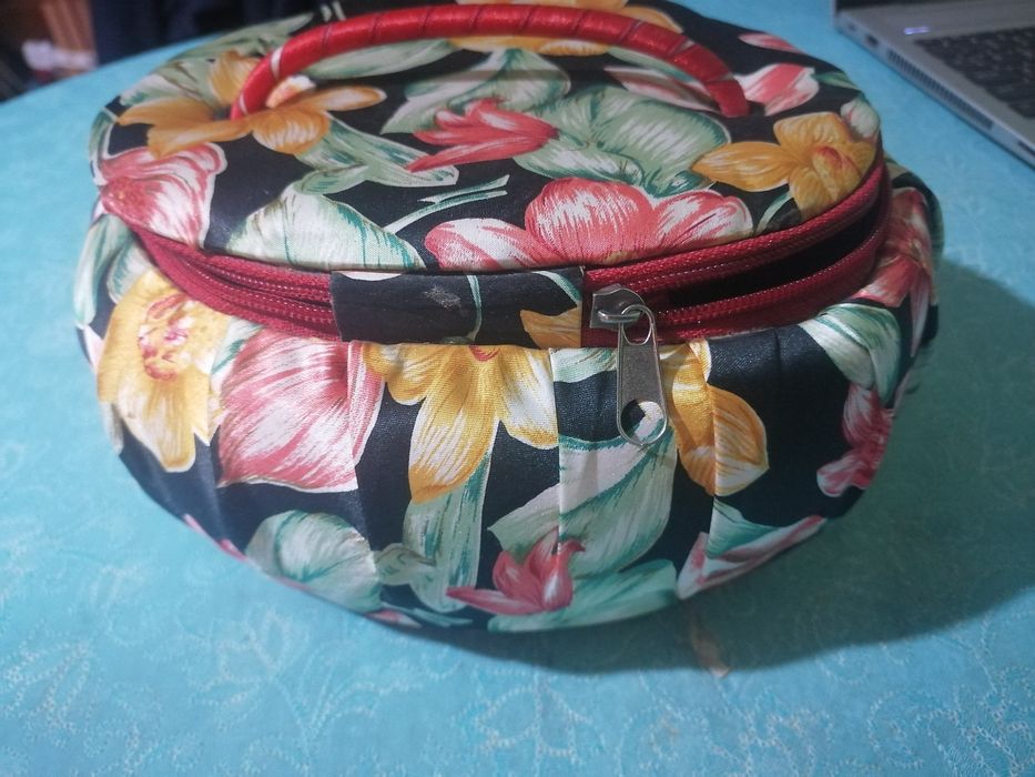 Кутия за бижута/гримове