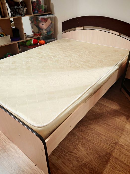 Отдам Матрас 140х200