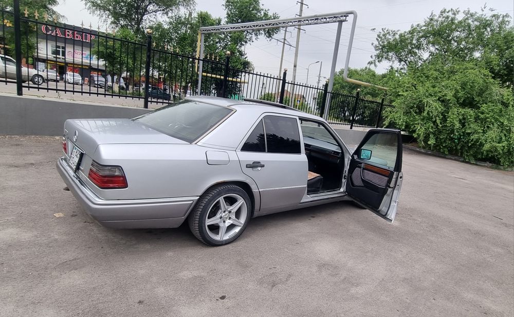 Продам мерседес в хорошем состоянии