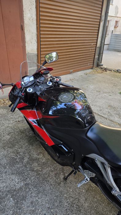 Honda CBR600, пистов