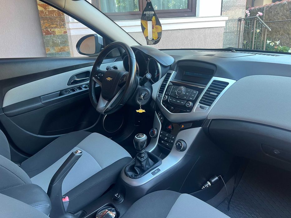 2011 Chevrolet  Cruze