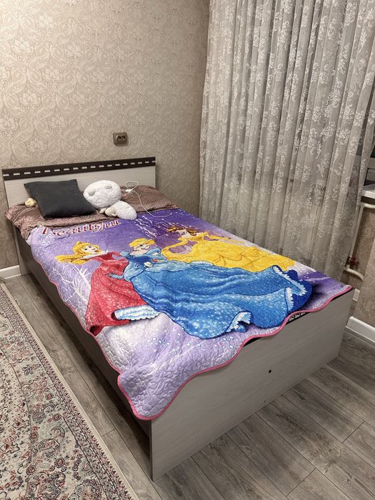 Продам гарнитур