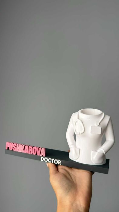 Персонализирана 3D поставка за химикалки за Лекар / Доктор