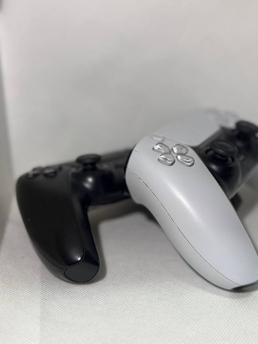 Sony PlayStation Slim 5