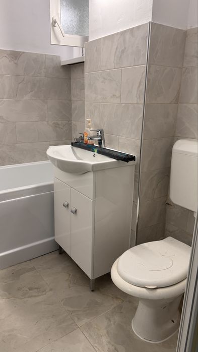 Montaj Gresie și Faianță | Terase | Băi | Bucătării | Renovări Complete