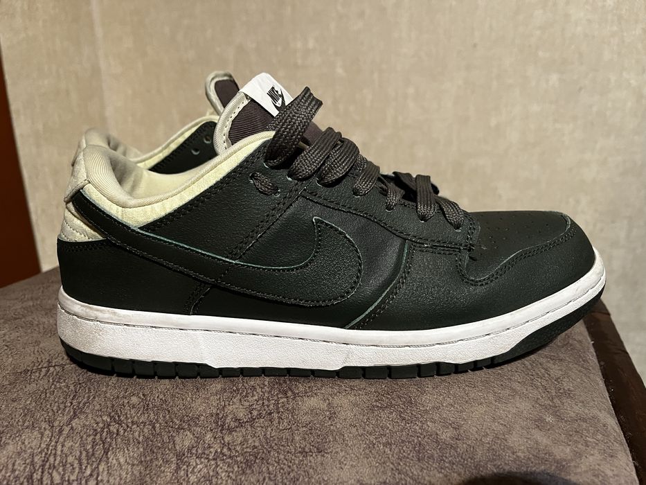 Оригинальные Nike кроссовки зеленые