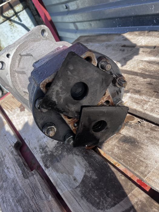 Продам Гидромотор